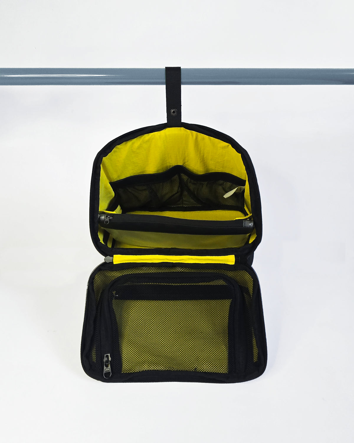 SCUFFLE DOPP KIT