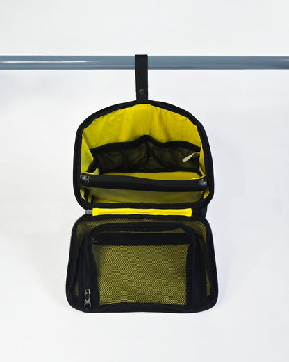 SCUFFLE DOPP KIT